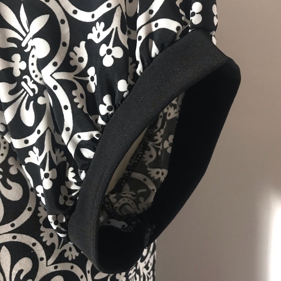 Goddess Black and White Patterned Short Sleeve Top Size Petite XL - Picture 5 of 12